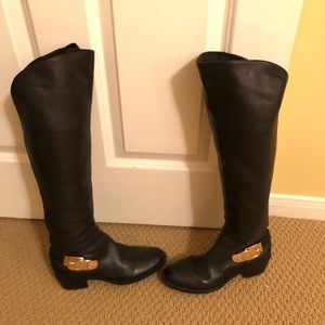 Vince Camuto leather black boots